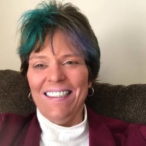 Meet your Posher, Evelyn